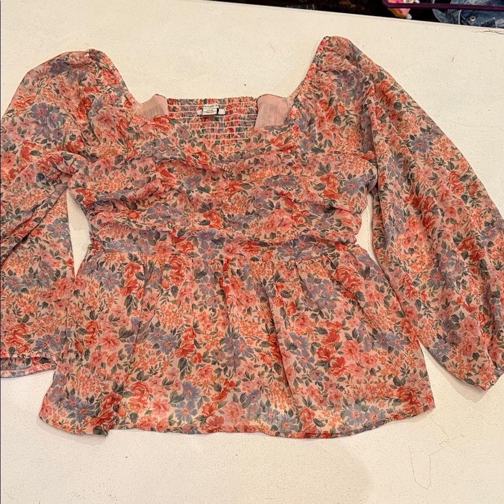 American Eagle Floral chiffon Off-Shoulder Top size medium
